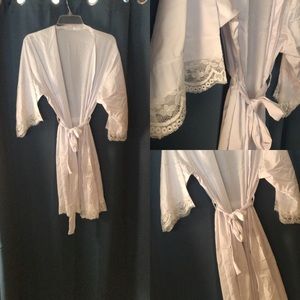 White Satin and Lace Robe - New, Never Used
